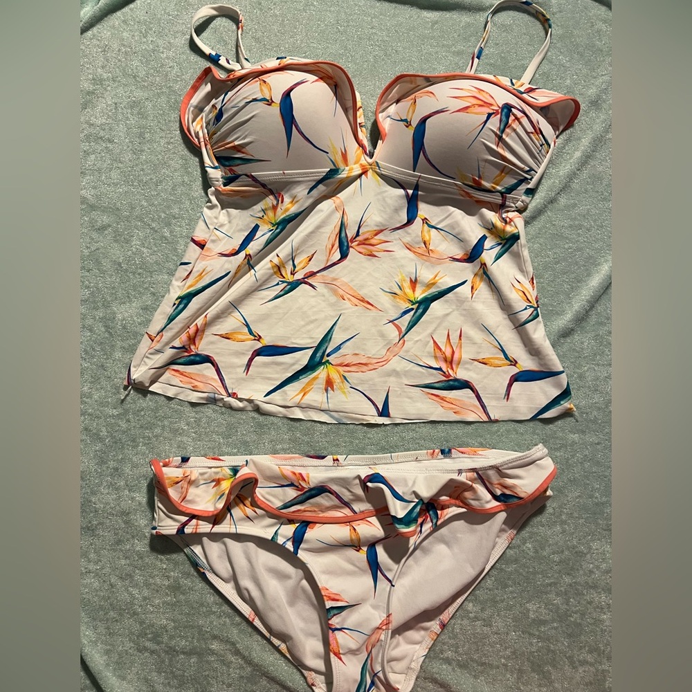 Time and Tru White Floral Strapless Bikini Swimsuit M 8/10